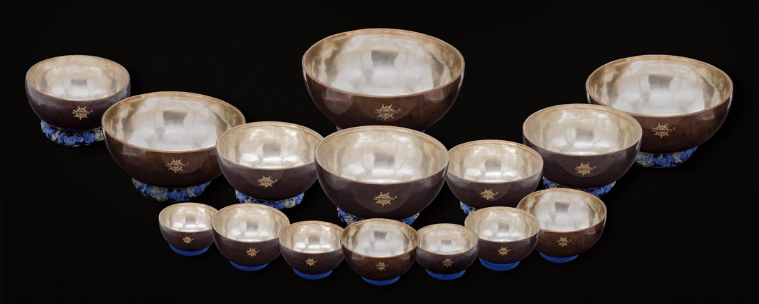 Полный набор из 15 поющих чаш HEALINGBOWL® Professional Himalayan Pearl